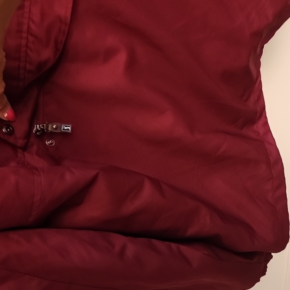 PGA Tour Red Jacket with Full-Zip and Fitted Cuffs - Picture 7 of 15